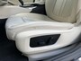 BMW 5-Serie 530e xDrive Luxury Line / 90% SOH / 2.000 kg Trekgewicht / Elektrische Trekhaak Dealer onderhouden / EAER 52 km / Elektrische stoelen & klep / Stuur- en stoelverwarming / Apple Carplay Android / 18" LM wielen & All Season banden / Safety Pack /