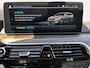 BMW 5-Serie 530e xDrive Luxury Line / Dealer onderhouden / Accu SoH 90 % / EAER 52 km / 2.000 kg Elektrische trekhaak / Elektrische stoelen & klep / Stuur- en stoelverwarming / Apple Carplay Android / 18" LM wielen & All Season banden /