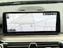 BMW 5-Serie 530e xDrive Luxury Line Touring / 90% SOH / 2.000 kg Trekgewicht / Elektrische Trekhaak Dealer onderhouden / EAER 52 km / Elektrische stoelen & klep / Stuur- en stoelverwarming / Apple Carplay Android / 18" LM wielen & All Season banden / Safety Pack /