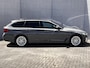 BMW 5-Serie 530e xDrive Luxury Line / Dealer onderhouden / Accu SoH 90 % / EAER 52 km / 2.000 kg Elektrische trekhaak / Elektrische stoelen & klep / Stuur- en stoelverwarming / Apple Carplay Android / 18" LM wielen & All Season banden /