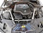 BMW 5-Serie 530e xDrive Luxury Line / Dealer onderhouden / Accu SoH 90 % / EAER 52 km / 2.000 kg Elektrische trekhaak / Elektrische stoelen & klep / Stuur- en stoelverwarming / Apple Carplay Android / 18" LM wielen & All Season banden /
