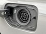 BMW 5-Serie 530e xDrive Luxury Line Touring / 90% SOH / 2.000 kg Trekgewicht / Elektrische Trekhaak Dealer onderhouden / EAER 52 km / Elektrische stoelen & klep / Stuur- en stoelverwarming / Apple Carplay Android / 18" LM wielen & All Season banden / Safety Pack /