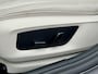 BMW 5-Serie 530e xDrive Luxury Line Touring / 90% SOH / 2.000 kg Trekgewicht / Elektrische Trekhaak Dealer onderhouden / EAER 52 km / Elektrische stoelen & klep / Stuur- en stoelverwarming / Apple Carplay Android / 18" LM wielen & All Season banden / Safety Pack /