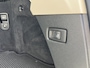 BMW 5-Serie 530e xDrive Luxury Line Touring / 90% SOH / 2.000 kg Trekgewicht / Elektrische Trekhaak Dealer onderhouden / EAER 52 km / Elektrische stoelen & klep / Stuur- en stoelverwarming / Apple Carplay Android / 18" LM wielen & All Season banden / Safety Pack /
