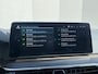 BMW 5-Serie 530e xDrive Luxury Line / 90% SOH / 2.000 kg Trekgewicht / Elektrische Trekhaak Dealer onderhouden / EAER 52 km / Elektrische stoelen & klep / Stuur- en stoelverwarming / Apple Carplay Android / 18" LM wielen & All Season banden / Safety Pack /
