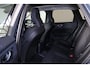 Volvo XC60 T6 Recharge AWD Plus Bright - Panorama/schuifdak - IntelliSafe Assist & Surround - 360º Camera - Harman/Kardon audio - Adaptieve LED koplampen - Verwarmde voorstoelen, stuur & achterbank - Parkeersensoren voor & achter - Elektr. bedienb. voorstoelen met geheugen - Head up display - Draadloze tel. lader - Extra getint glas - 19' LMV