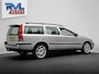 Volvo V70 2.4 T Comfort Line | Origineel Nederlands | Trekhaak | Leder | Airco | Cruise-control |