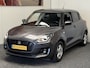Suzuki Swift 1.2 5 DEURS AUTOMAAT SELECT SMART HYBRID NAVIGATIE APPLE CARPLAY- ACHTERUITRIJ CAMERA- AIRCO- STUURBEDIENING- ZEER MOOI !!