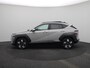 Hyundai Kona 1.6 GDI HEV Premium Sky | Adaptieve Cruise | Stoelverwarming/verkoeling | Apple Carplay/Android Auto | Climate Control | Leren bekleding | Keyless | DAB | ACTIEPRIJS, VRAAG NAAR DE VOORWAARDEN |