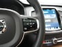 Volvo XC90 T8 Recharge AWD Ultimate Bright 7 Persoons LONG RANGE PHEV 455pk Dealer O.H. | Trekhaak Af Fabriek | Panodak | Head Up | Adaptive Cruise | 360 Camera | Bowers & Wilkins | Lederen Sportstoelen Massage & Memory & Ventilatie | Google Assistent | Stoelen & Stuur Verwarmd | Keyless | Blis | Plug In Hybrid |