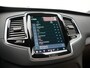 Volvo XC90 T8 AWD Ultimate Bright 7 Persoons LONG RANGE PHEV 455pk Dealer O.H. | Trekhaak Af Fabriek | Panodak | Head Up | Adaptive Cruise | 360 Camera | Bowers & Wilkins | Lederen Sportstoelen Massage & Memory & Ventilatie | Google Assistent | Stoelen & Stuur Verwarmd | Keyless | Blis | Plug In Hybrid |