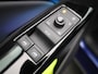 Volkswagen ID.4 Pro 77 kWh 204 PK| Dealeronderhouden | Trekhaak | Navigatie Pro | Parkeersensoren | LED Matrix | Climatronic