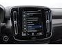 Volvo XC40 T4 211PK Automaat Recharge R-Design / Trekhaak / Stoel - en stuurwielverwarming / Parkeersensoren met camera / Elektrische achterklep / adaptieve koplampen / Apple carplay