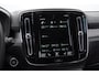 Volvo XC40 T4 211PK Automaat Recharge R-Design / Trekhaak / Stoel - en stuurwielverwarming / Parkeersensoren met camera / Elektrische achterklep / adaptieve koplampen / Apple carplay