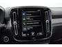 Volvo XC40 T4 211PK Automaat Recharge R-Design / Trekhaak / Stoel - en stuurwielverwarming / Parkeersensoren met camera / Elektrische achterklep / adaptieve koplampen / Apple carplay