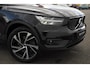 Volvo XC40 T4 211PK Automaat Recharge R-Design / Trekhaak / Stoel - en stuurwielverwarming / Parkeersensoren met camera / Elektrische achterklep / adaptieve koplampen / Apple carplay