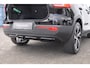 Volvo XC40 T4 211PK Automaat Recharge R-Design / Trekhaak / Stoel - en stuurwielverwarming / Parkeersensoren met camera / Elektrische achterklep / adaptieve koplampen / Apple carplay