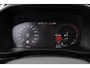 Volvo XC40 T4 211PK Automaat Recharge R-Design / Trekhaak / Stoel - en stuurwielverwarming / Parkeersensoren met camera / Elektrische achterklep / adaptieve koplampen / Apple carplay