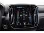 Volvo XC40 T4 211PK Automaat Recharge R-Design / Trekhaak / Stoel - en stuurwielverwarming / Parkeersensoren met camera / Elektrische achterklep / adaptieve koplampen / Apple carplay