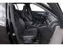 Volvo XC40 T4 211PK Automaat Recharge R-Design / Trekhaak / Stoel - en stuurwielverwarming / Parkeersensoren met camera / Elektrische achterklep / adaptieve koplampen / Apple carplay