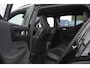 Volvo XC40 T4 211PK Automaat Recharge R-Design / Trekhaak / Stoel - en stuurwielverwarming / Parkeersensoren met camera / Elektrische achterklep / adaptieve koplampen / Apple carplay