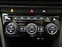 Volkswagen T-Roc 1.5 TSI Style | 150 PK | Automaat | Trekhaak | Digital Cockpit | Climatronic (Automatische Airco) | Stoelverwarming | Parkeercamera | Carplay / Android Auto