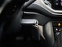 Volkswagen T-Roc 1.5 TSI Style | 150 PK | Automaat | Trekhaak | Digital Cockpit | Climatronic (Automatische Airco) | Stoelverwarming | Parkeercamera | Carplay / Android Auto
