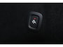 Volvo XC60 T6 Recharge AWD Plus Dark - Panorama/schuifdak - IntelliSafe Assist & Surround - 360º Camera - Verwarmde voorstoelen, stuur & achterbank - Parkeersensoren voor & achter - Elektr. bedienb. voorstoelen met geheugen - Draadloze tel. lader - Inklapbare trekhaak - 19' LMV
