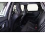 Volvo XC60 T6 Recharge AWD Plus Dark - Panorama/schuifdak - IntelliSafe Assist & Surround - 360º Camera - Verwarmde voorstoelen, stuur & achterbank - Parkeersensoren voor & achter - Elektr. bedienb. voorstoelen met geheugen - Draadloze tel. lader - Inklapbare trekhaak - 19' LMV