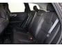 Volvo XC60 T6 Recharge AWD Plus Dark - Panorama/schuifdak - IntelliSafe Assist & Surround - 360º Camera - Verwarmde voorstoelen, stuur & achterbank - Parkeersensoren voor & achter - Elektr. bedienb. voorstoelen met geheugen - Draadloze tel. lader - Inklapbare trekhaak - 19' LMV
