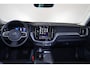 Volvo XC60 T6 Recharge AWD Plus Dark - Panorama/schuifdak - IntelliSafe Assist & Surround - 360º Camera - Verwarmde voorstoelen, stuur & achterbank - Parkeersensoren voor & achter - Elektr. bedienb. voorstoelen met geheugen - Draadloze tel. lader - Inklapbare trekhaak - 19' LMV