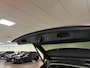 Volvo XC60 T6 AWD Recharge Plus Dark | Harman Kardon | All Season banden | Adaptieve Cruise Control | Stoelverwarming voor+achter | Stuurwielverwarming | Standkachel met Volvo On Call App | Full LED Meesturende koplampen | Pilot Assist | Elektrische voorstoelen geheugen | Lederen bekleding | Zitting verlenging voorstoelen | Schuifdak | Parkeercamera | Google Infotainment | Keyless Drive | Parkeersensoren voor+achter | Privacy Glass | DAB Radio | Apple Carplay/Android Auto | Draadloos telefoon opladen | Volvo On Call met mobiele App functie | Platinum Grey Metallic |