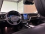 Volvo XC60 T6 AWD Recharge Plus Dark | Harman Kardon | All Season banden | Adaptieve Cruise Control | Stoelverwarming voor+achter | Stuurwielverwarming | Standkachel met Volvo On Call App | Full LED Meesturende koplampen | Pilot Assist | Elektrische voorstoelen geheugen | Lederen bekleding | Zitting verlenging voorstoelen | Schuifdak | Parkeercamera | Google Infotainment | Keyless Drive | Parkeersensoren voor+achter | Privacy Glass | DAB Radio | Apple Carplay/Android Auto | Draadloos telefoon opladen | Volvo On Call met mobiele App functie | Platinum Grey Metallic |