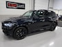 BMW X5 xDrive45e M-Sport High Executive Laser Panoramadak Sportstoelen Carbon 360 Camera Individual Leer Head-Up Memory 21 inch App connect Sfeerverlichting Dealer onderhouden Alarm klasse 3 LoJack 4 zone airco