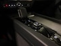 Volvo XC60 T8 AWD Recharge Ultimate Dark Long Range | Luchtvering | Trekhaak | 360° Camera | 455pk | Head-Up Display | Harman Kardon | Adaptieve Cruise Control | Stoelverwarming voor+achter | Stuurwielverwarming | Standkachel met Volvo On Call App | Schuifdak | Full LED Meesturende koplampen | Pilot Assist | BLIS Dode Hoek Detectie | Elektrische voorstoelen geheugen | Lederen bekleding | Zitting verlenging voorstoelen | Lederen dashboard | 20 Inch | Google Infotainment | Keyless Drive | Elektrisch bedienbare achterklep | DAB Radio | Apple Carplay/Android Auto | Alarm Klasse III | Draadloos telefoon opladen | Volvo On Call met mobiele App functie | Platinum Grey Metallic |