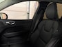 Volvo XC60 T8 AWD Recharge Ultimate Dark Long Range | Luchtvering | Trekhaak | 360° Camera | 455pk | Head-Up Display | Harman Kardon | Adaptieve Cruise Control | Stoelverwarming voor+achter | Stuurwielverwarming | Standkachel met Volvo On Call App | Schuifdak | Full LED Meesturende koplampen | Pilot Assist | BLIS Dode Hoek Detectie | Elektrische voorstoelen geheugen | Lederen bekleding | Zitting verlenging voorstoelen | Lederen dashboard | 20 Inch | Google Infotainment | Keyless Drive | Elektrisch bedienbare achterklep | DAB Radio | Apple Carplay/Android Auto | Alarm Klasse III | Draadloos telefoon opladen | Volvo On Call met mobiele App functie | Platinum Grey Metallic |