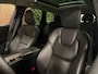 Volvo XC60 T8 AWD Recharge Ultimate Dark Long Range | Luchtvering | Trekhaak | 360° Camera | 455pk | Head-Up Display | Harman Kardon | Adaptieve Cruise Control | Stoelverwarming voor+achter | Stuurwielverwarming | Standkachel met Volvo On Call App | Schuifdak | Full LED Meesturende koplampen | Pilot Assist | BLIS Dode Hoek Detectie | Elektrische voorstoelen geheugen | Lederen bekleding | Zitting verlenging voorstoelen | Lederen dashboard | 20 Inch | Google Infotainment | Keyless Drive | Elektrisch bedienbare achterklep | DAB Radio | Apple Carplay/Android Auto | Alarm Klasse III | Draadloos telefoon opladen | Volvo On Call met mobiele App functie | Platinum Grey Metallic |