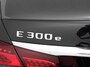 Mercedes-Benz E-klasse 300e Avantgarde Premium Plus PHEV Automaat Panorama dak Climate control Adaptieve cruise control Parkeersensoren Camera  Verwarmde voorstoelen Keyless Lcihtmetalen velgen Led Burmester