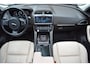 Jaguar F-Pace 2.0 Portfolio AWD 20d '17 Pano Xenon Clima Navi Cruise Inruil mogelijk