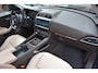 Jaguar F-Pace 2.0 Portfolio AWD 20d '17 Pano Xenon Clima Navi Cruise Inruil mogelijk
