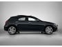 Mercedes-Benz A-klasse 250 e Business Solution AMG | Nightpakket | Advanced sound system | Dodehoekassistent | Panoramaschuifdak | Smartphone-integratie | |