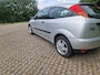 Ford Focus 1.6-16V Trend SLECHT 75DKM!!!!!!