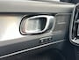 Volvo XC40 2.0 B4 Plus Dark | Pano | 360 camera | Nubuck bekleding | 20" velg | Pixel-LED | Harman/Kardon | Memory |