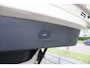 Volvo EX30 Cross Country P5 Long Range Plus Europa 69 kWh | 19-inch lichtmetalen velgen | Verwarmbare voorstoelen en stuurwiel | Elektrisch verstelbare voorstoelen | Extra getint glas achter | Google navigatie systeem | Parkeer camera achter | Parkeersensoren voor- en achter | Adaptieve cruise control | BLIS (dode hoek spiegel) | Zwart dak | Zwarte spiegel kappen |