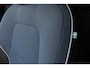 Volvo EX30 Cross Country P5 Long Range Plus Europa 69 kWh | 19-inch lichtmetalen velgen | Verwarmbare voorstoelen en stuurwiel | Elektrisch verstelbare voorstoelen | Extra getint glas achter | Google navigatie systeem | Parkeer camera achter | Parkeersensoren voor- en achter | Adaptieve cruise control | BLIS (dode hoek spiegel) | Zwart dak | Zwarte spiegel kappen |