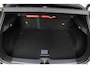 Volvo EX30 Cross Country P5 Long Range Plus Europa 69 kWh | 19-inch lichtmetalen velgen | Verwarmbare voorstoelen en stuurwiel | Elektrisch verstelbare voorstoelen | Extra getint glas achter | Google navigatie systeem | Parkeer camera achter | Parkeersensoren voor- en achter | Adaptieve cruise control | BLIS (dode hoek spiegel) | Zwart dak | Zwarte spiegel kappen |