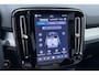 Volvo XC40 2.0 B4 Plus Black Edition | ACC | Panoramadak | 360° Camera | Harman/Kardon | Stoel+Stuurverwarming | 20 Inch