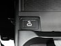 Mercedes-Benz A-klasse 250 e Business Solution AMG | AMG Line Plus pakket | Smartphone-integratie | Head-up display | Panoramaschuifdak | Inclusief 24 maanden Mercedes-Benz Certified garantie voor Europa.