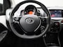 Toyota Aygo 1.0 VVT-i x-play CAMERA | AIRCO | RADIO | BLUETOOTH | CRUISE | LEDER-STUURWIEL | 12 MAANDEN BOVAG GARANTIE |