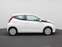 Toyota Aygo 1.0 VVT-i x-play CAMERA | AIRCO | RADIO | BLUETOOTH | CRUISE | LEDER-STUURWIEL | 12 MAANDEN BOVAG GARANTIE |